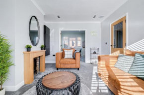 Stylishly decorated 3 bed house presented by Our Home Short Stays comfortable beds with crisp linen and plenty of outdoor space to enjoy